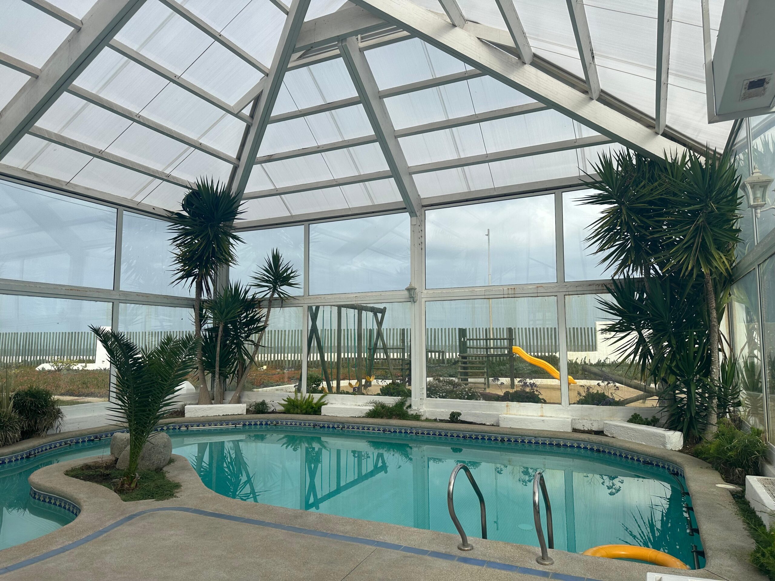 piscina temperada algarrobo