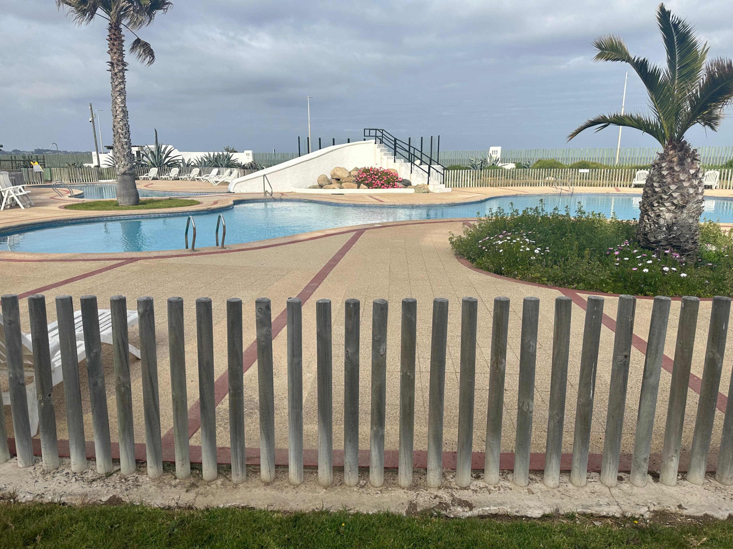 piscina exterior algarrobo